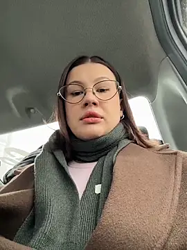 RinaCat online show from March 19, 5:40 am