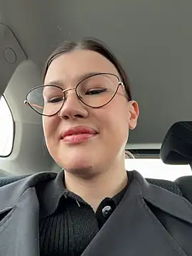 RinaCat online show from April 13, 6:17 am