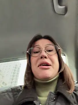 RinaCat online show from April 12, 6:05 am