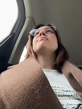 RinaCat online show from April 8, 5:53 am