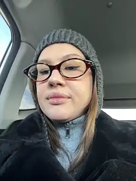 Snapshot of RinaCat chatting on November 14, 5:44 am RinaCat online show from November 14, 5:44 am