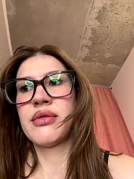 Snapshot of RinaCat chatting on October 30, 7:06 am RinaCat online show from October 30, 7:06 am