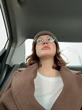 RinaCat online show from March 27, 5:49 am