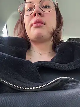 RinaCat online show from February 28, 6:02 am