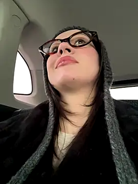 Snapshot of RinaCat chatting on November 26, 5:40 am RinaCat online show from November 26, 5:40 am