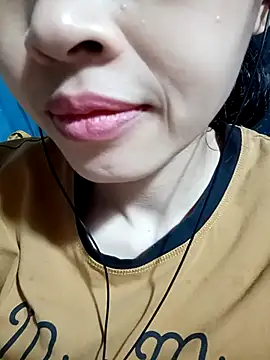 Snapshot of Hana_love20 chatting on October 13, 4:58 am Hana love20 online show from October 13, 4:58 am