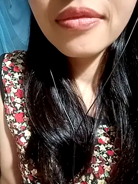 Snapshot of Hana_love20 chatting on October 17, 5:44 am Hana love20 online show from October 17, 5:44 am