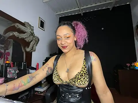 Snapshot of Cata_Blue__ chatting on March 5, 6:01 pm Cata Blue online show from March 5, 6:01 pm