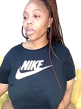 IceBellaCane313 online show from February 7, 4:20 am