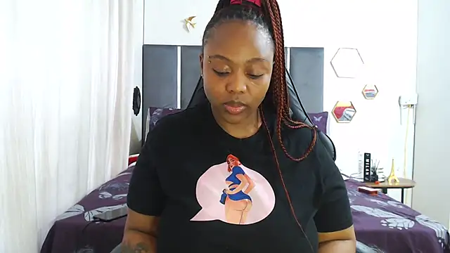 IceBellaCane313 online show from November 29, 2:17 pm