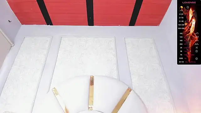 Donnapaul online show from October 15, 12:35 pm