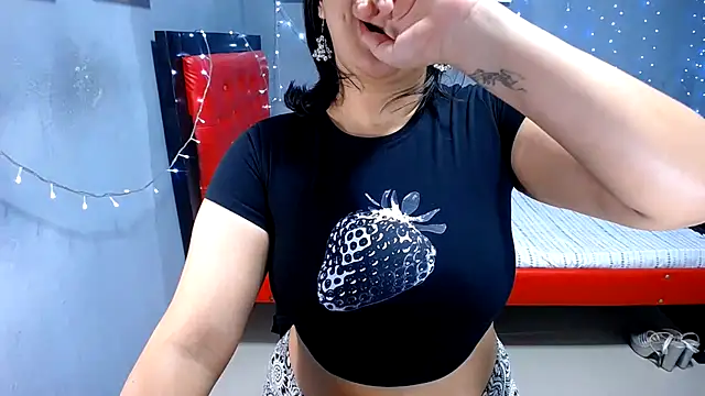 Sweettei online show from November 29, 11:21 am