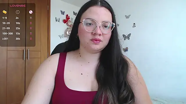 Snapshot of Sarahros1 chatting on March 11, 3:56 pm Sarahros1 online show from March 11, 3:56 pm