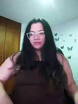 Snapshot of Sarahros1 chatting on January 29, 2:19 am Sarahros1 online show from January 29, 2:19 am