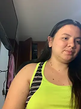 Snapshot of Sarahros1 chatting on November 2, 10:59 pm Sarahros1 online show from November 2, 10:59 pm