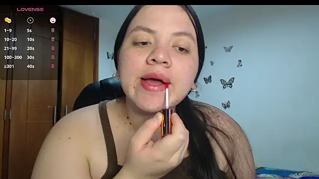 Snapshot of Sarahros1 chatting on December 14, 10:59 pm Sarahros1 online show from December 14, 10:59 pm