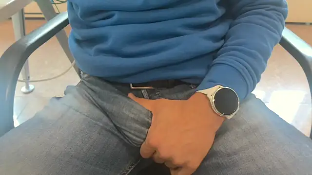 alessandroman2114 online show from October 29, 11:42 am