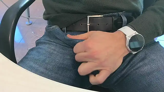 alessandroman2114 online show from February 18, 11:28 am