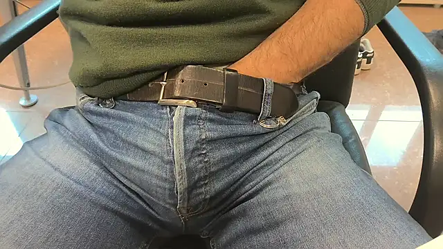 alessandroman2114 online show from April 10, 4:58 pm