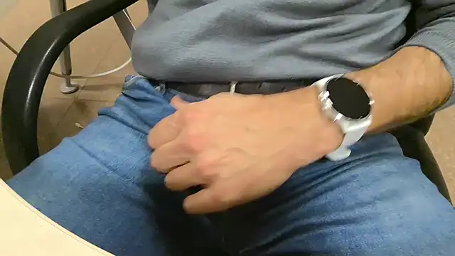 alessandroman2114 online show from November 11, 5:19 pm