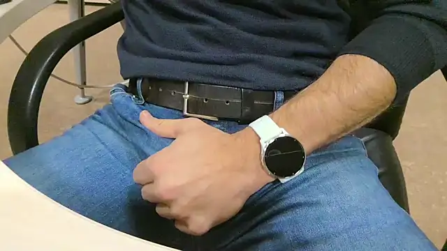 alessandroman2114 online show from November 27, 5:02 pm