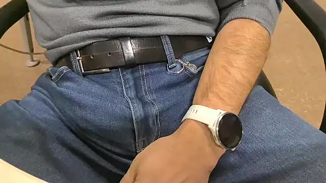 alessandroman2114 online show from January 8, 5:30 pm