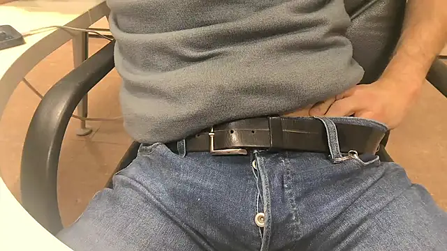 alessandroman2114 online show from February 6, 6:04 pm