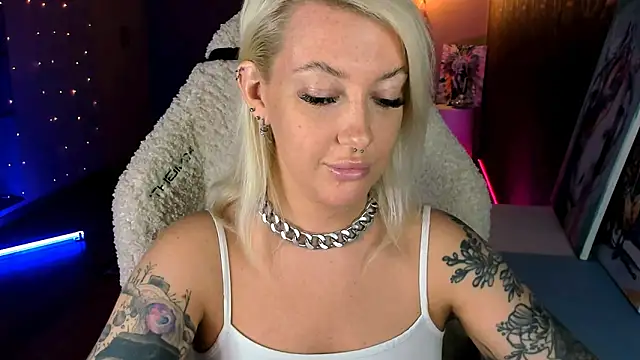 tykioty Miley online show from June 7, 1:49 pm