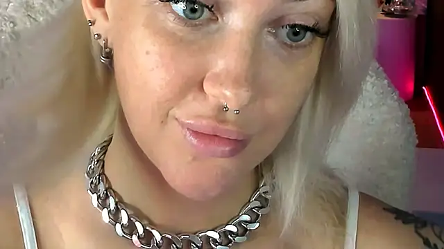 tykioty Miley online show from June 12, 2:15 pm
