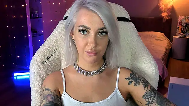 tykioty Miley online show from October 26, 1:55 pm