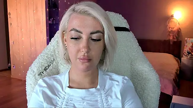 tykioty Miley online show from February 8, 12:50 pm