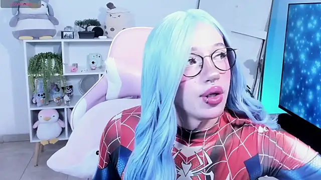 KloeKing   online show from April 14, 5:07 pm