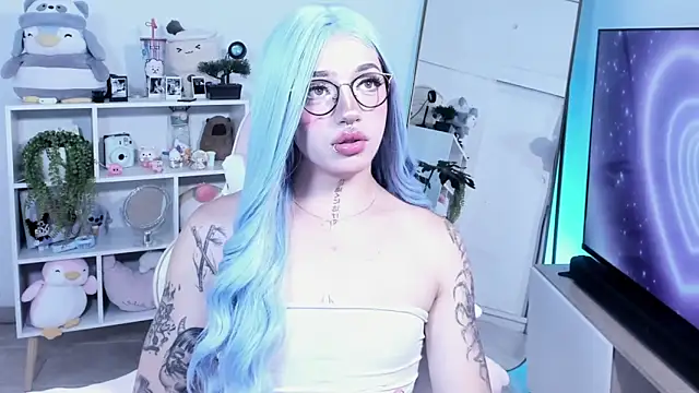 KloeKing   online show from February 25, 5:24 pm