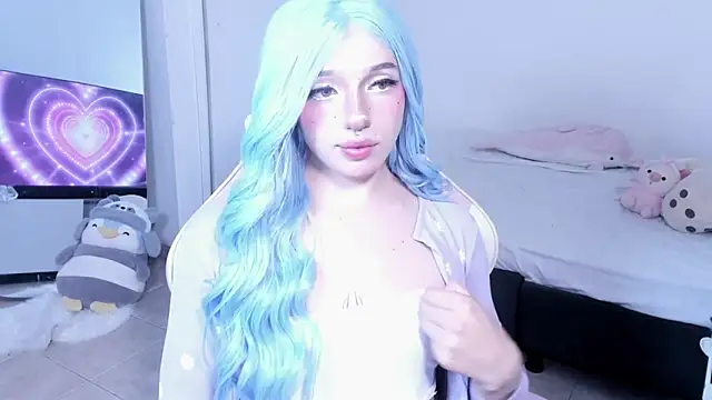 Snapshot of KloeKing__ chatting on November 15, 2:37 am KloeKing online show from November 15, 2:37 am