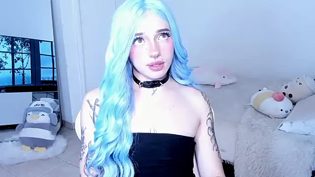 Snapshot of KloeKing__ chatting on October 8, 3:24 pm KloeKing online show from October 8, 3:24 pm