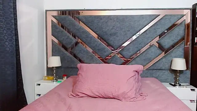 KarlaTesg online show from March 6, 9:43 pm