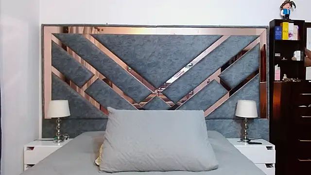 KarlaTesg online show from October 23, 9:41 am