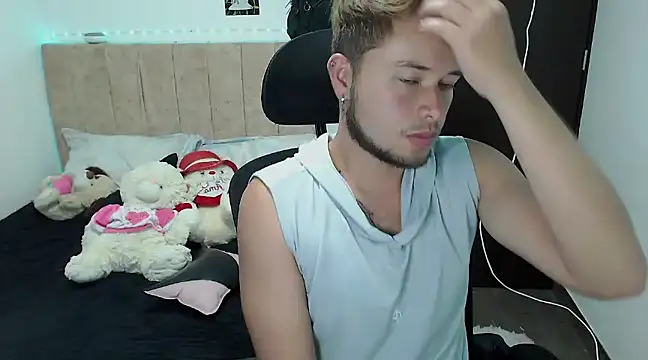 JOHANLEON1 online show from January 19, 12:38 am