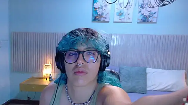 Eli666uwu online show from April 3, 10:54 am