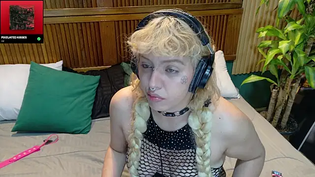 Eli666uwu online show from October 16, 12:30 am