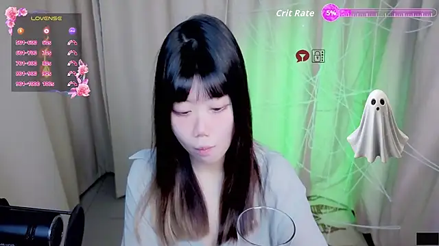 CryKuro  online show from November 2, 3:06 pm