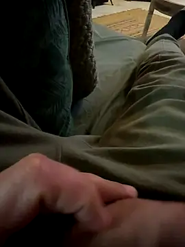 Snapshot of AreiasTuga chatting on November 4, 10:35 pm AreiasTuga online show from November 4, 10:35 pm