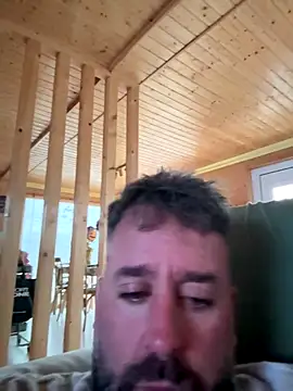 Snapshot of AreiasTuga chatting on November 23, 5:01 pm AreiasTuga online show from November 23, 5:01 pm