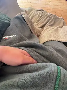 AreiasTuga online show from April 7, 4:09 pm