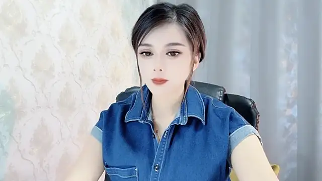 Snapshot of VIWVI chatting on February 22, 8:07 am VIWVI online show from February 22, 8:07 am
