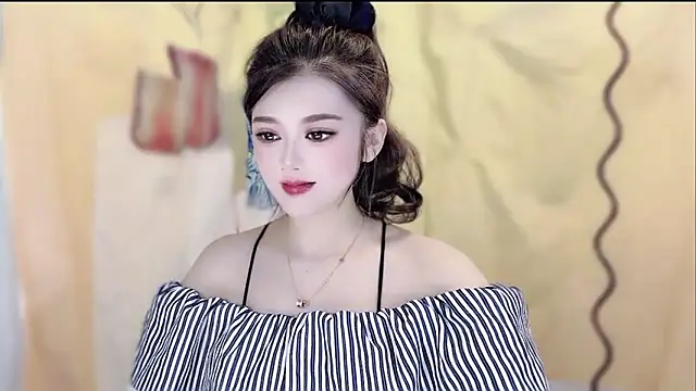 VIWVI online show from March 6, 5:02 am