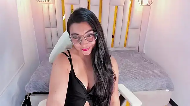 Snapshot of Karla_hernandez_ chatting on March 7, 5:17 pm Karla hernandez online show from March 7, 5:17 pm