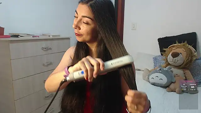 Karla hernandez  online show from January 7, 10:31 am