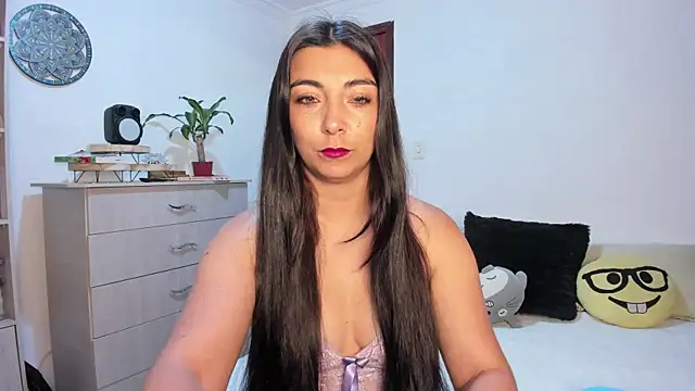 Karla hernandez  online show from June 26, 10:32 am