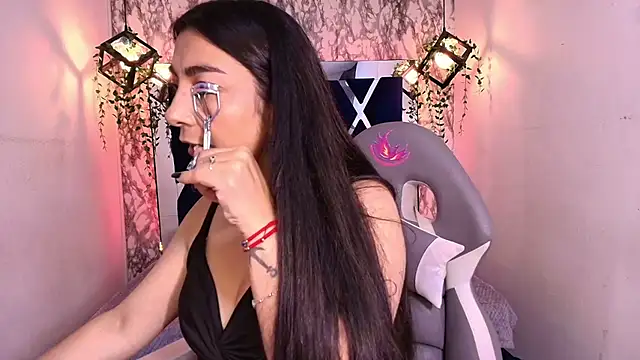 Snapshot of Karla_hernandez_ chatting on October 24, 11:42 am Karla hernandez online show from October 24, 11:42 am